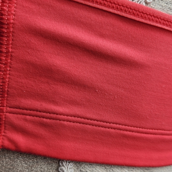 Lululemon TaTa Tamer Sports Bra - Picture 7 of 16
